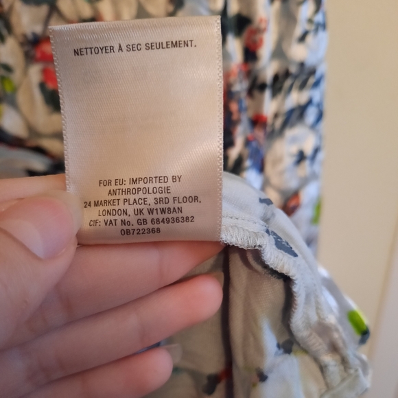Anthropologie Maeve Umi Wrap Top Velvet Floral - Picture 12 of 15